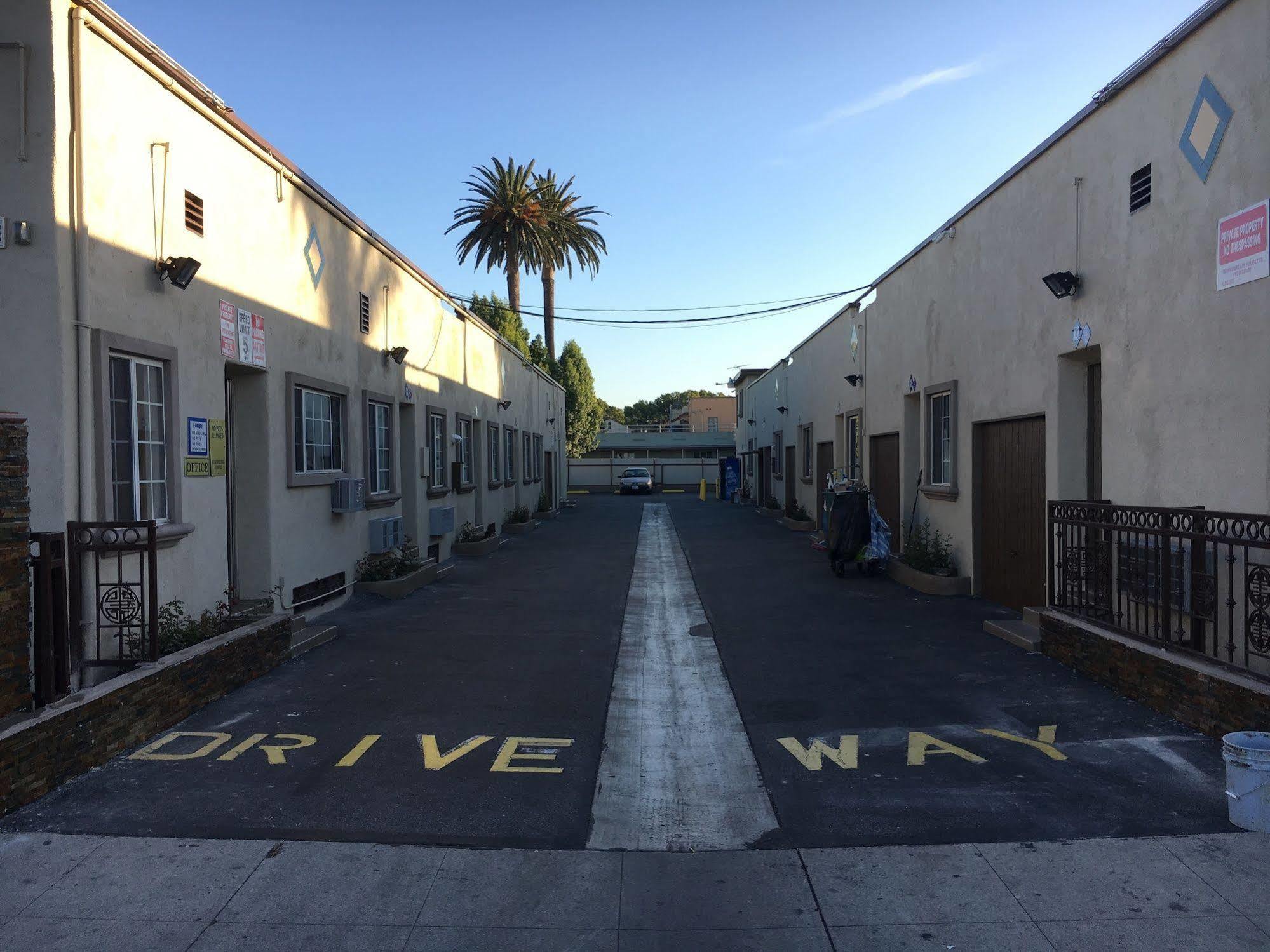 Pacifica Motel Long Beach Exterior photo
